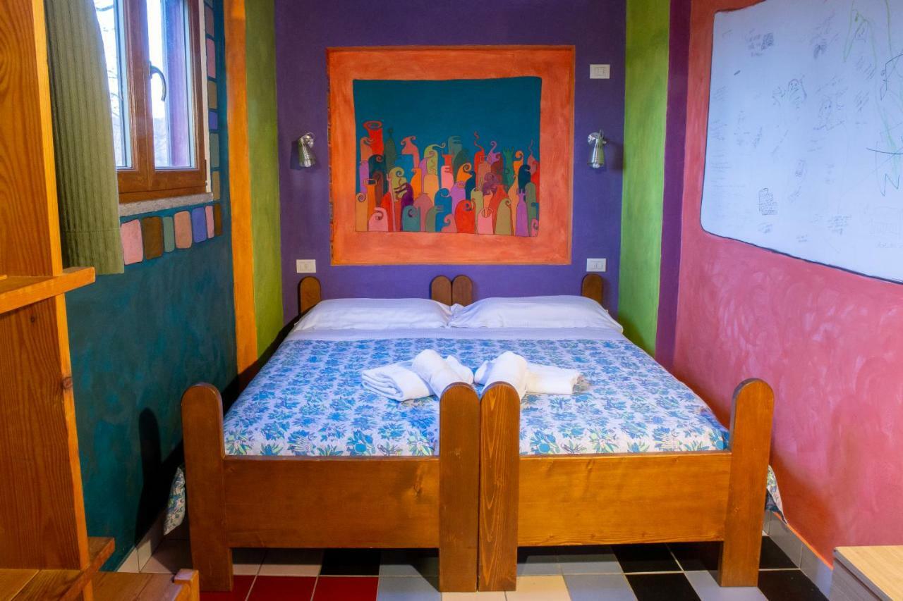 Libera Universita Di Alcatraz Guest House Morleschio ภายนอก รูปภาพ
