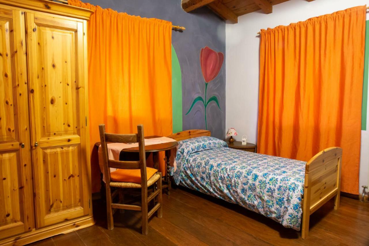 Libera Universita Di Alcatraz Guest House Morleschio ภายนอก รูปภาพ